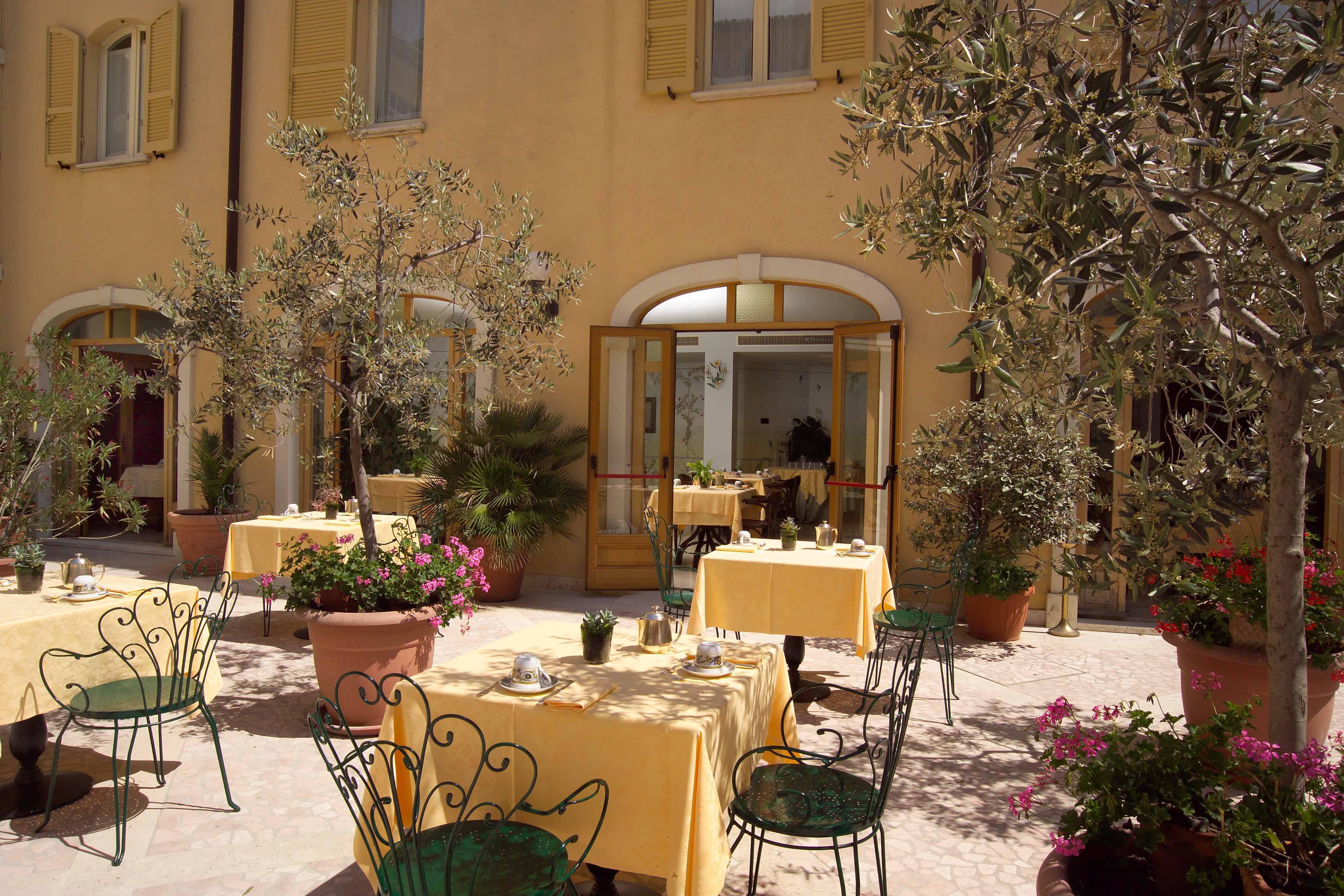 Hotel San Luca Spoleto Exterior photo