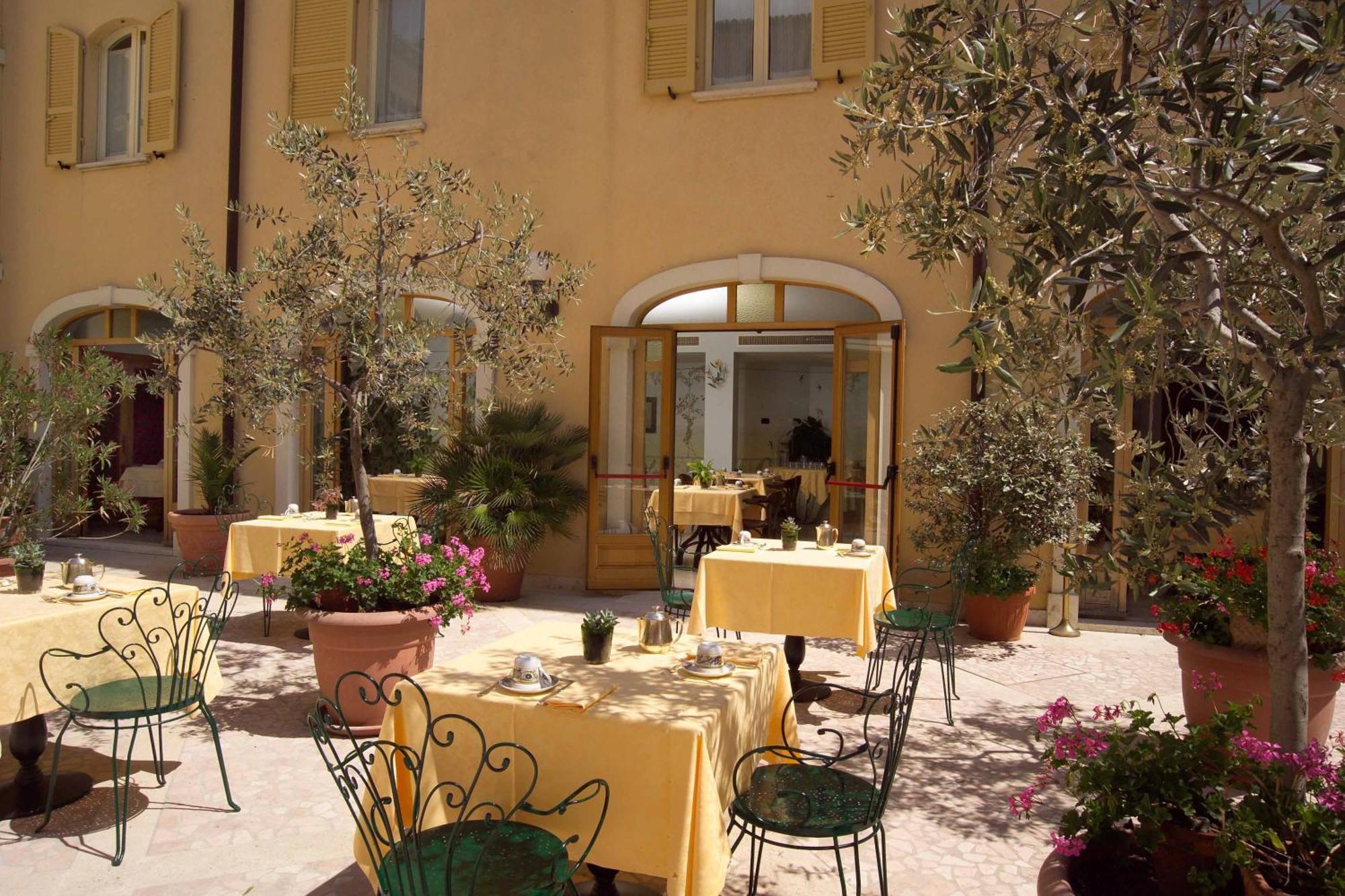 Hotel San Luca Spoleto Exterior photo