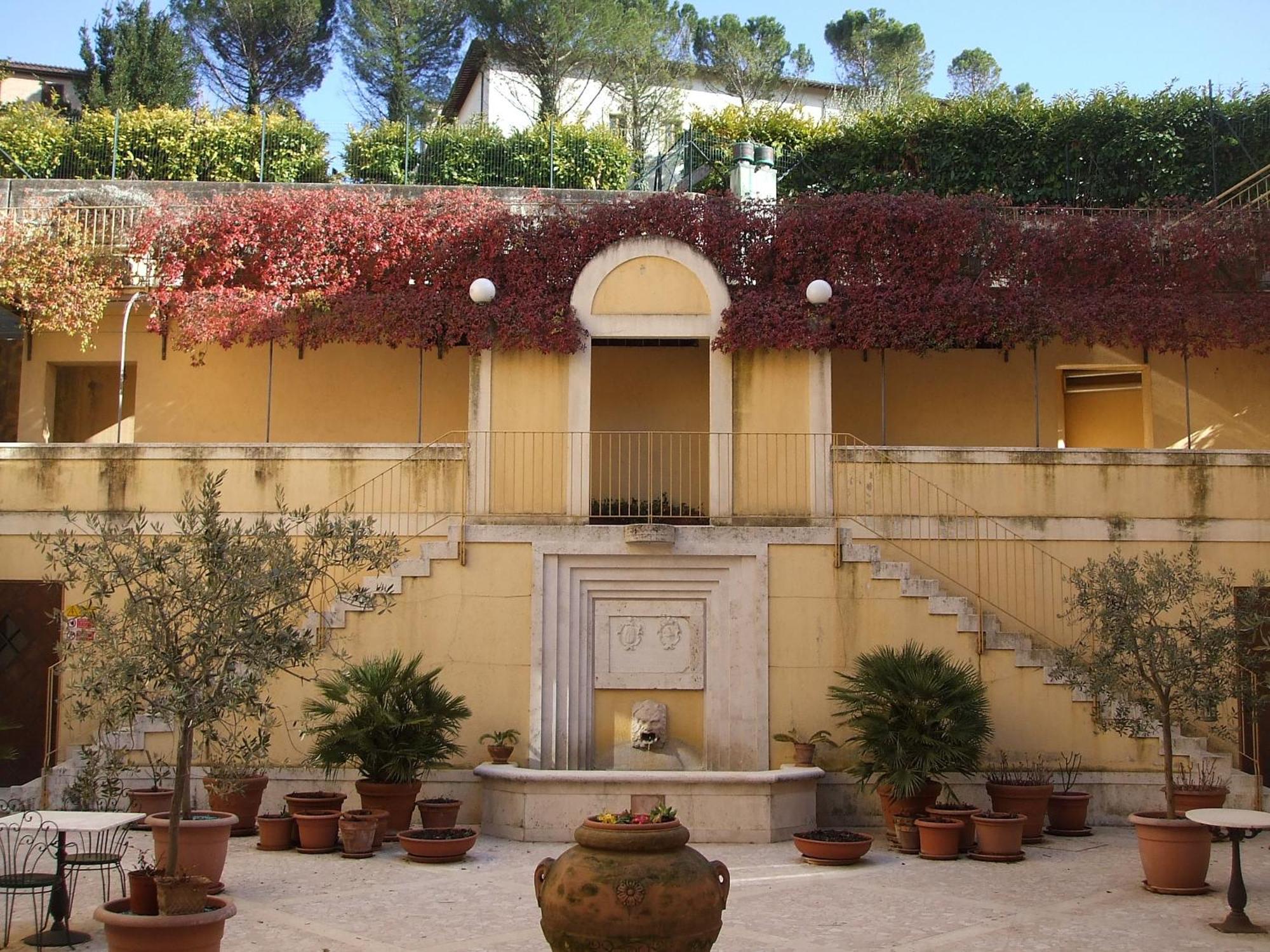 Hotel San Luca Spoleto Exterior photo